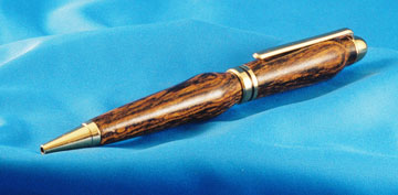 Studio Discovery Tour artist Robert De Mattei: European Pen of Cocobolo