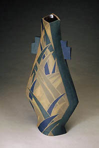 Kazuko Kayasuga Matthews #35 Vase (Frond)