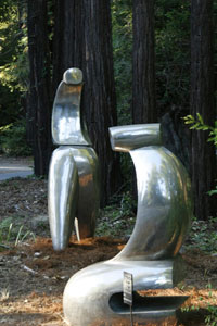 Robert Holmes sculpture