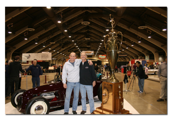 Roy Brizio and owner John Mumford with the 2013 AMBR winner